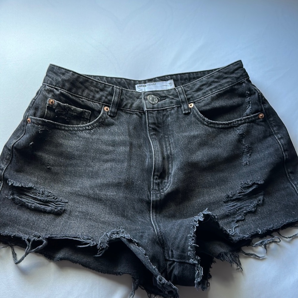 Garage festival shorts